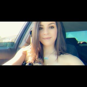 Meet your Posher, Michaela